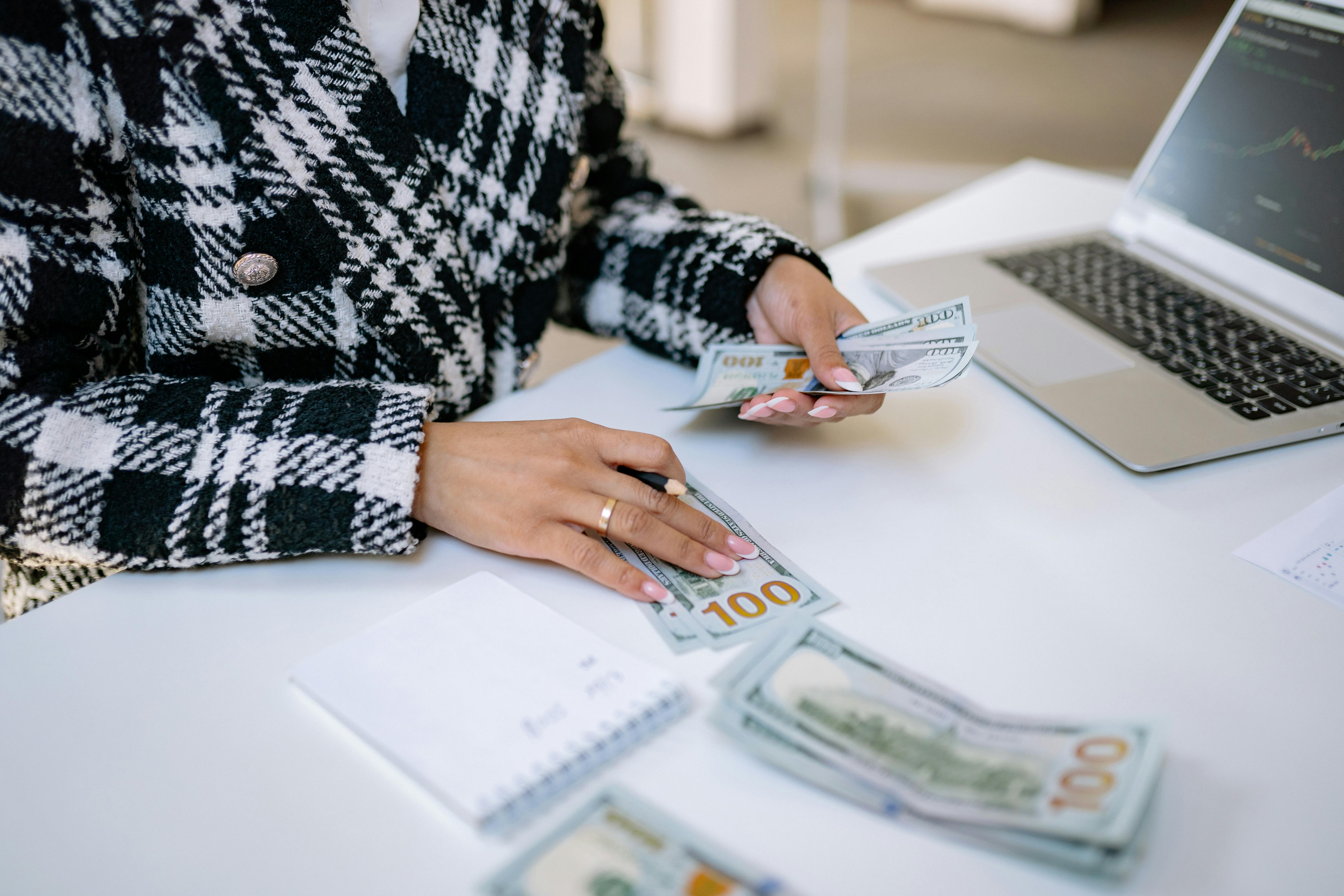 1.Finanzas Fáciles para Emprendedoras